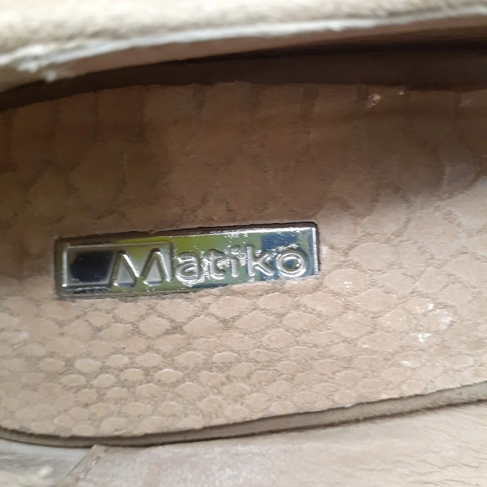 Matiko Tan Slip On Wedged Espadrilles Loafers Women's Size 7.5